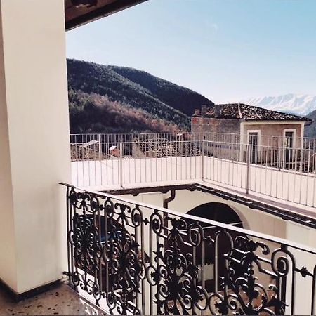 Piazzetta Del Forno Grazioso Bilocale Ad Assergi Exteriér fotografie