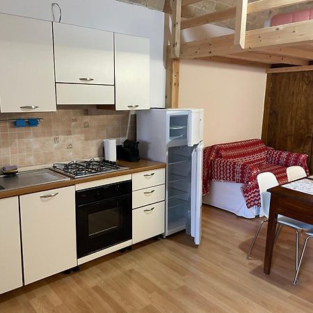 Piazzetta Del Forno Grazioso Bilocale Ad Assergi Exteriér fotografie