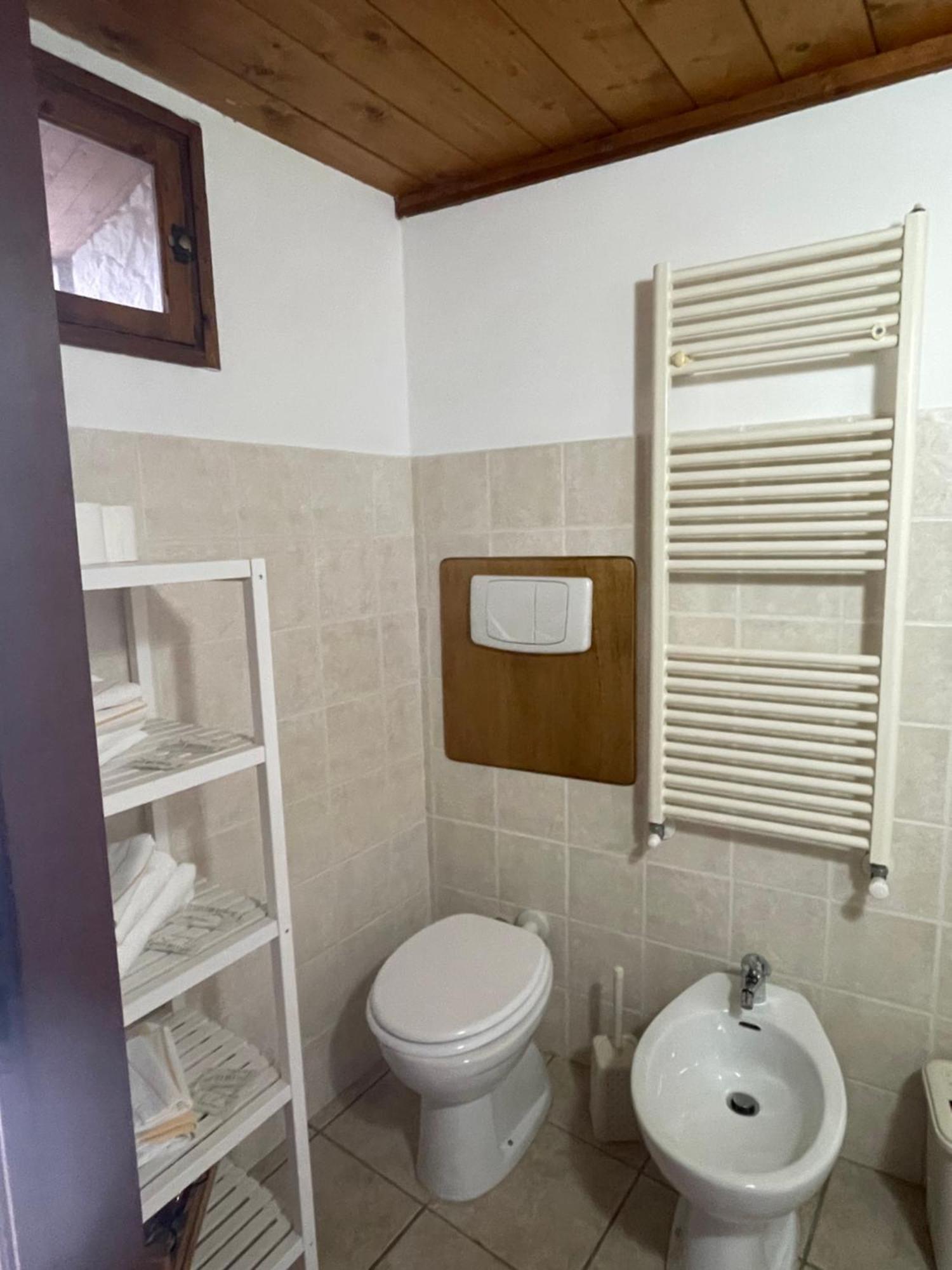 Piazzetta Del Forno Grazioso Bilocale Ad Assergi Exteriér fotografie